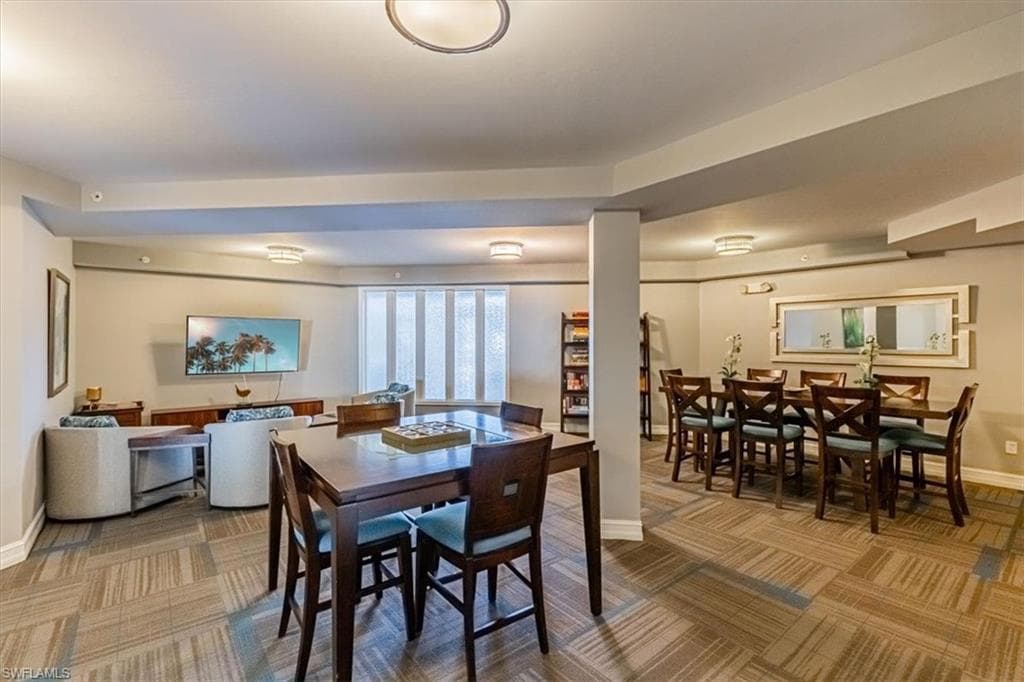 1100 Pine Ridge RD # B106, NAPLES FL 34108-3