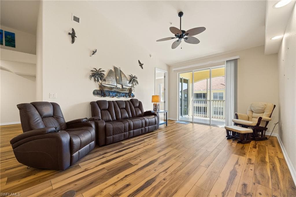 1105 Van Loon Commons CIR 304-15