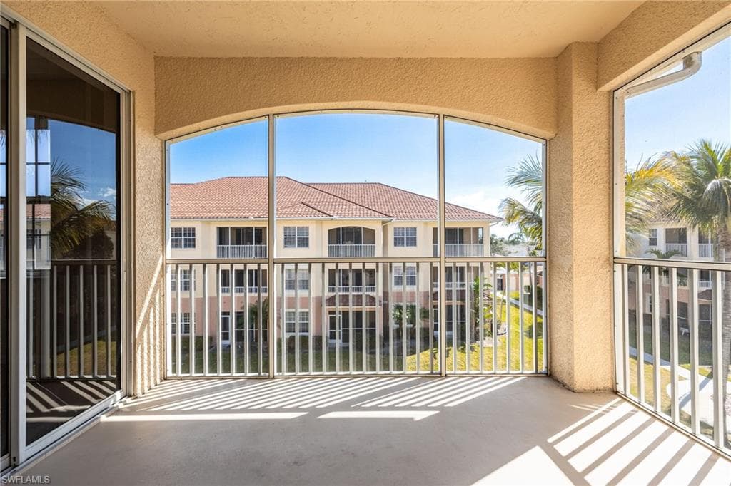 1105 Van Loon Commons CIR 304-21