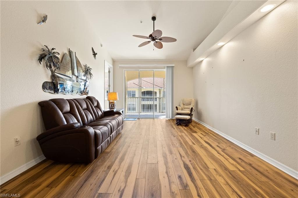 1105 Van Loon Commons CIR 304-14
