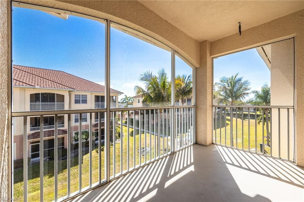 1105 Van Loon Commons CIR 304-20