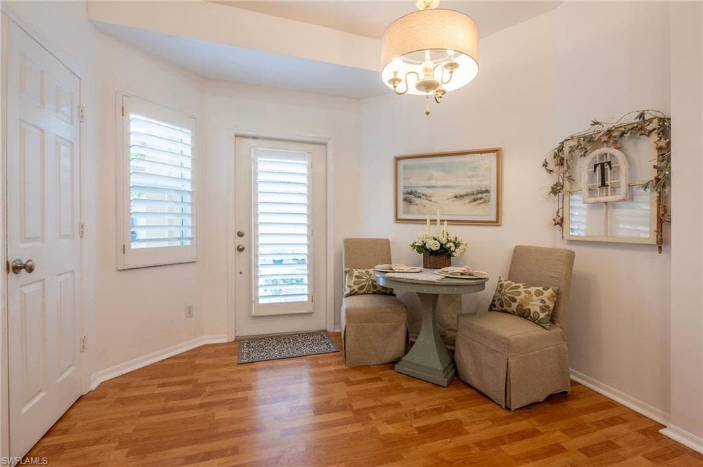 129 Sabal Lake DR, NAPLES FL 34104-12