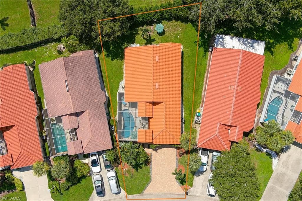 129 Sabal Lake DR, NAPLES FL 34104-25