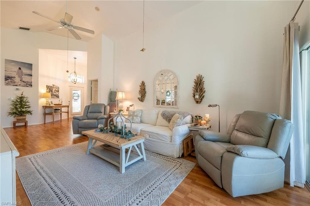 129 Sabal Lake DR, NAPLES FL 34104-4