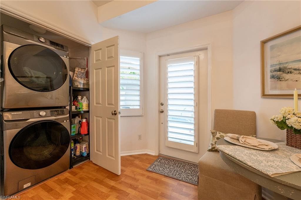 129 Sabal Lake DR, NAPLES FL 34104-13