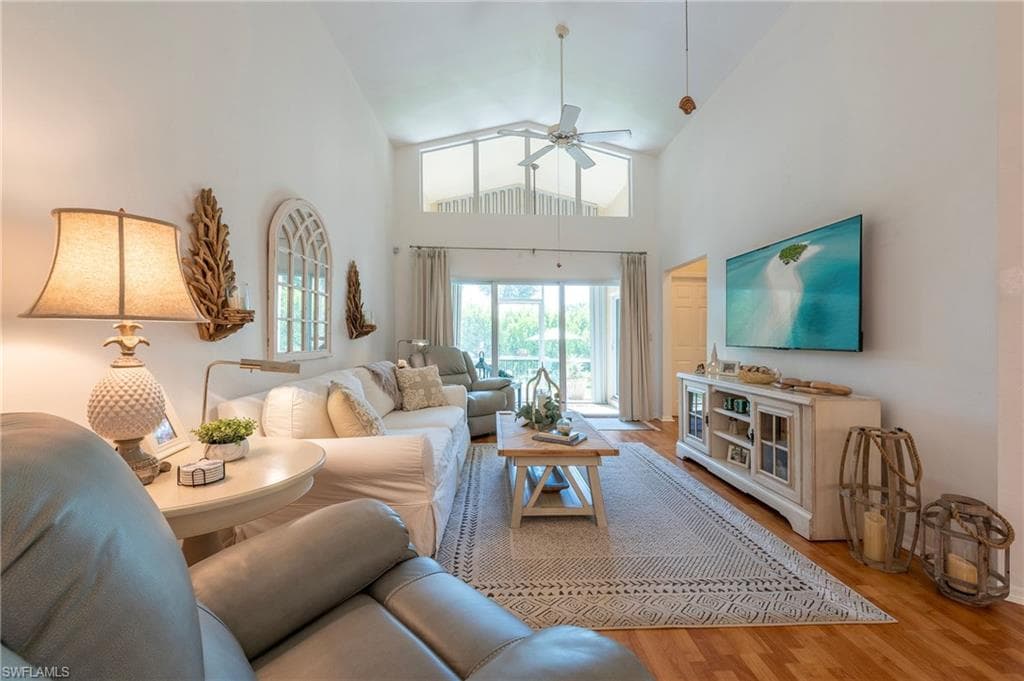 129 Sabal Lake DR, NAPLES FL 34104-3