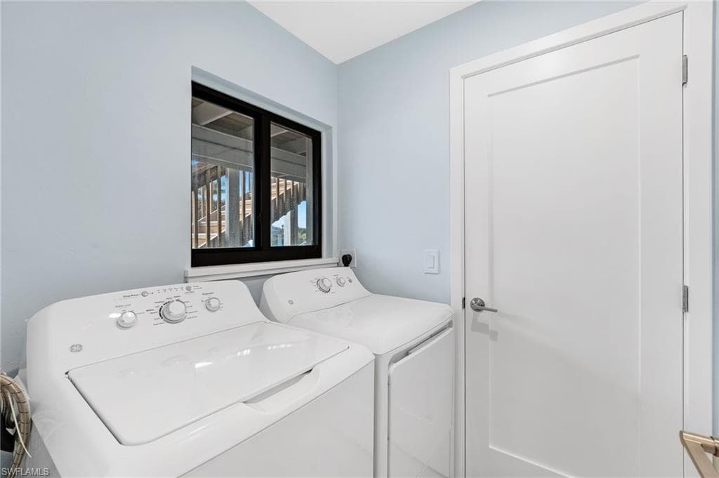 760 Sextant DR # 1051, SANIBEL FL 33957-27