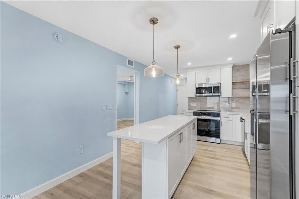 760 Sextant DR # 1051, SANIBEL FL 33957-9