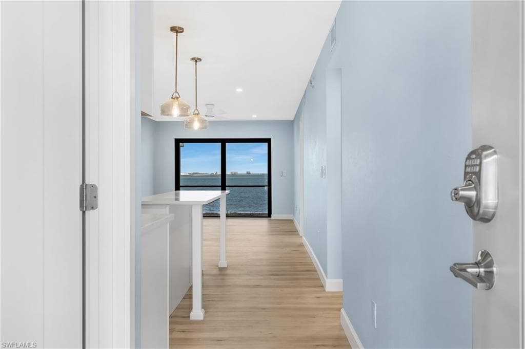 760 Sextant DR # 1051, SANIBEL FL 33957-3