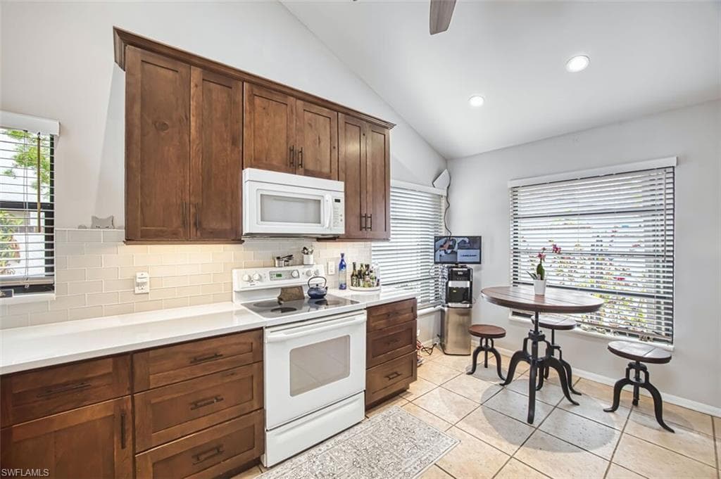 5500 Harbour Castle DR-15