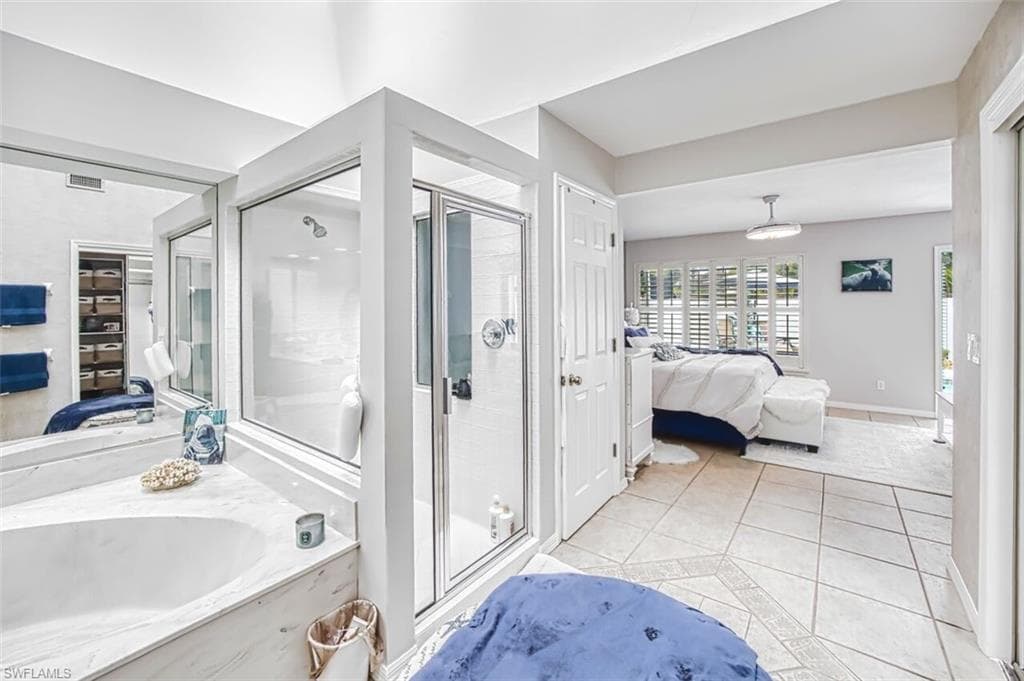 5500 Harbour Castle DR-28