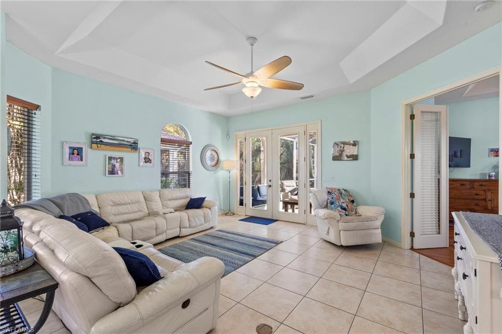 9701 Springlake CIR-6