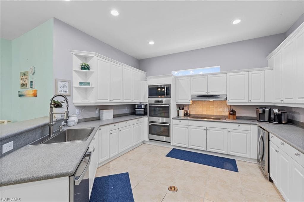 9701 Springlake CIR-13