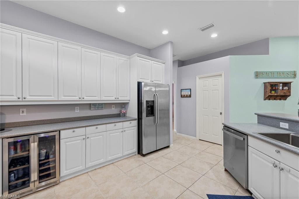 9701 Springlake CIR-14