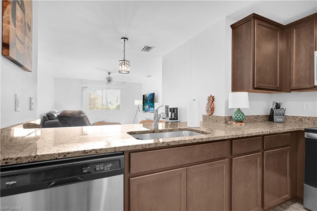 843 Lochman DR-11