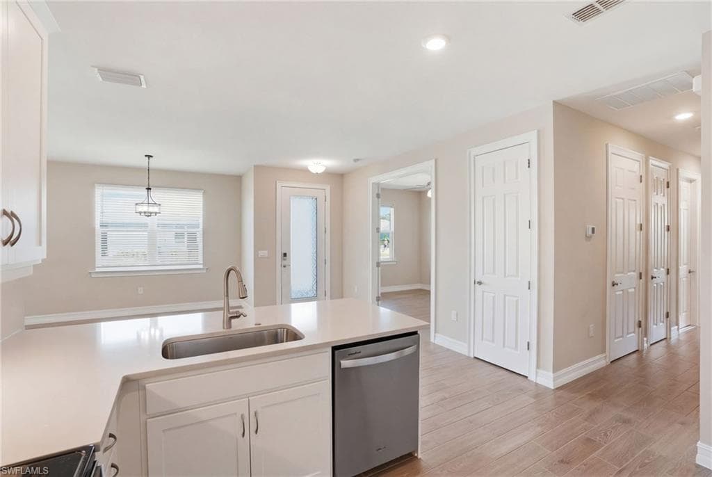 1193 Enbrook LOOP-13