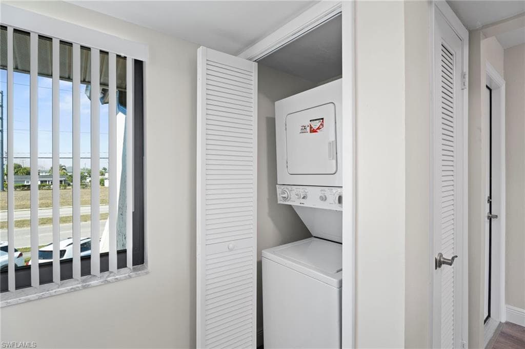 4707 Santa Barbara BLVD # 4, CAPE CORAL FL 33914-18