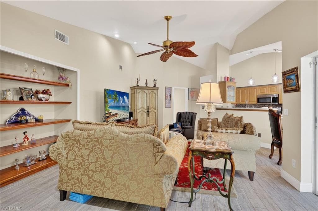22656 Fountain Lakes BLVD-11