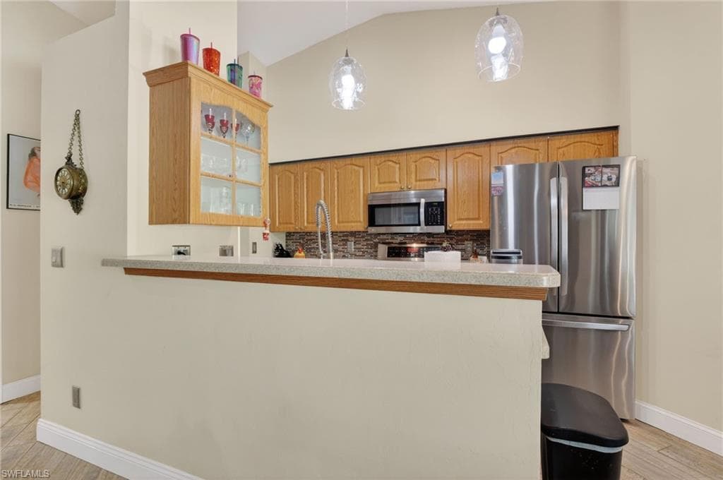 22656 Fountain Lakes BLVD-20