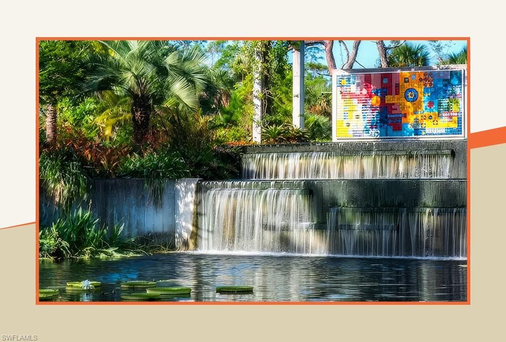 3732 Grove CIR, NAPLES FL 34112-5