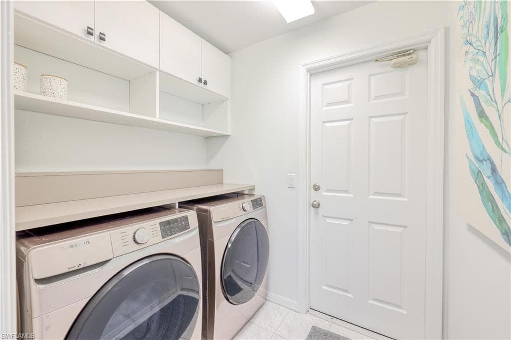 22589 Island Lakes DR, ESTERO FL 33928-27