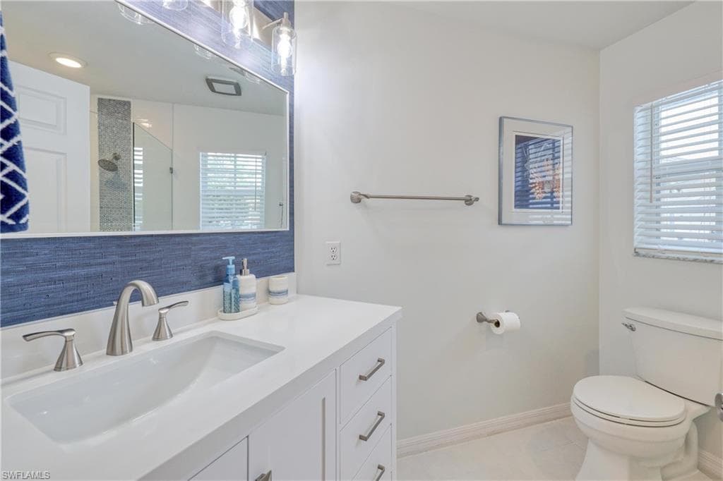 22589 Island Lakes DR, ESTERO FL 33928-24