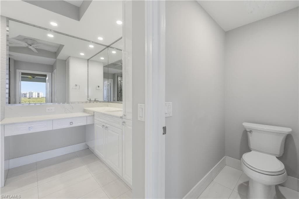 425 Cove Tower Dr 703-21