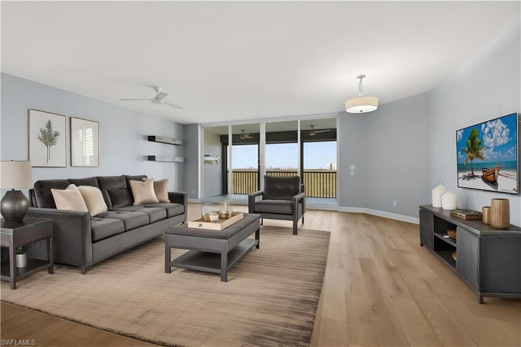 425 Cove Tower Dr 703-2