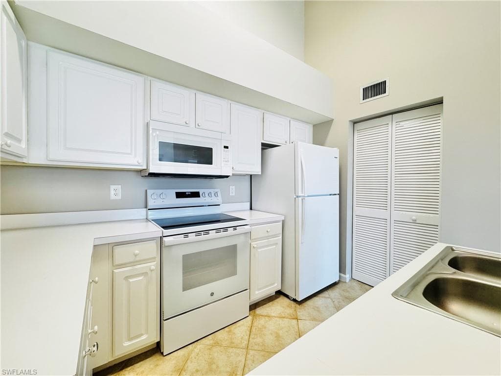 4109 Residence DR 520-15