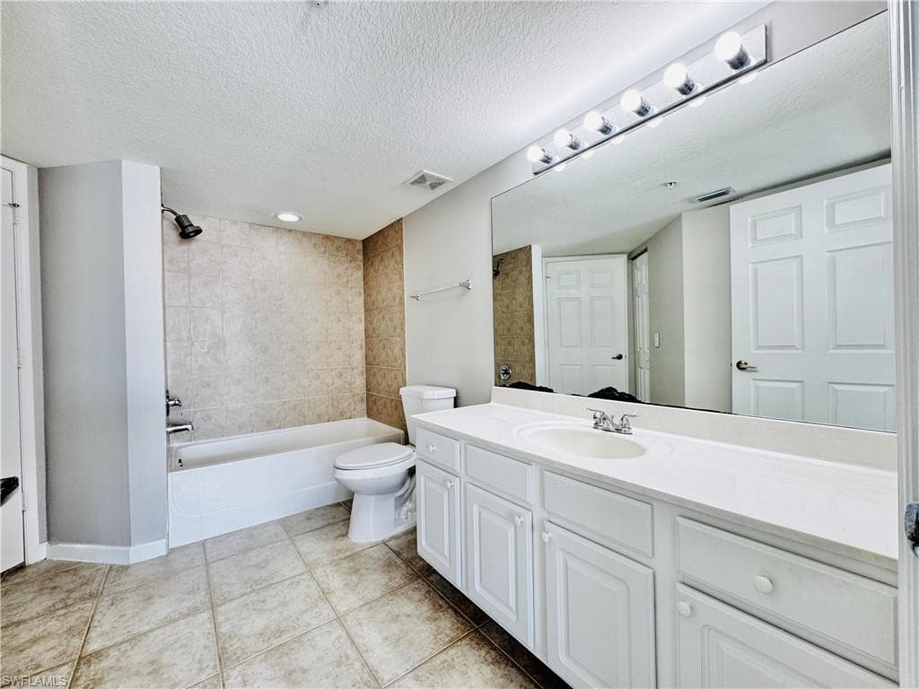 4109 Residence DR 520-32