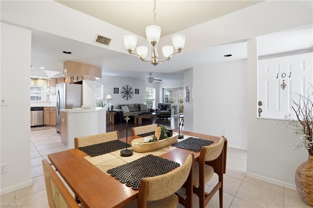 9856 Luna CIR # A101, NAPLES FL 34109-10