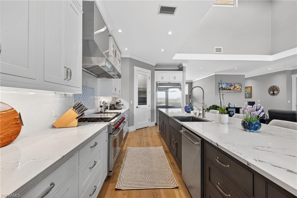 3354 Barra CIR, SANIBEL FL 33957-12