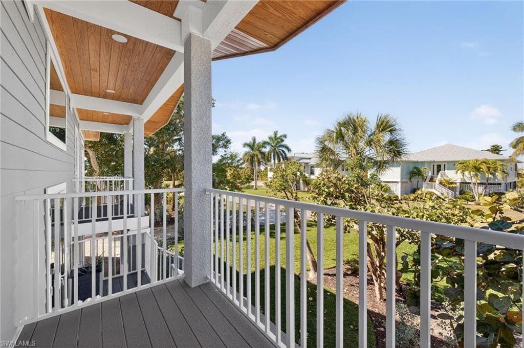 3354 Barra CIR, SANIBEL FL 33957-6