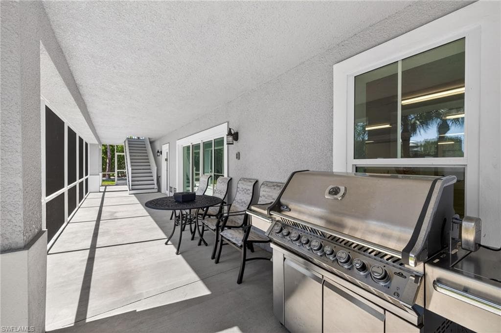 3354 Barra CIR, SANIBEL FL 33957-38
