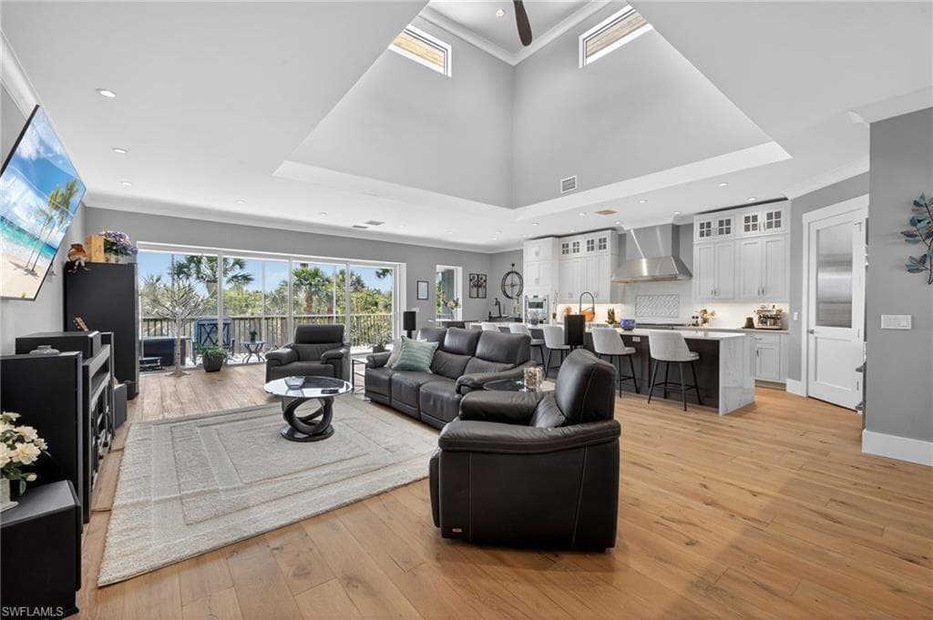 3354 Barra CIR, SANIBEL FL 33957-3