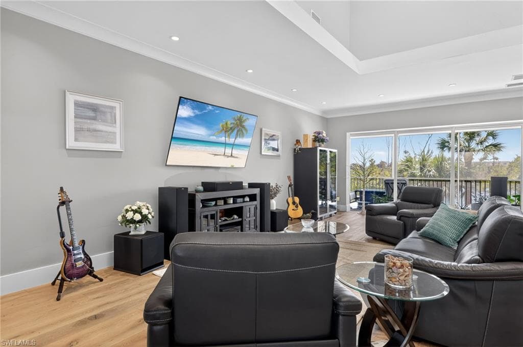 3354 Barra CIR, SANIBEL FL 33957-7