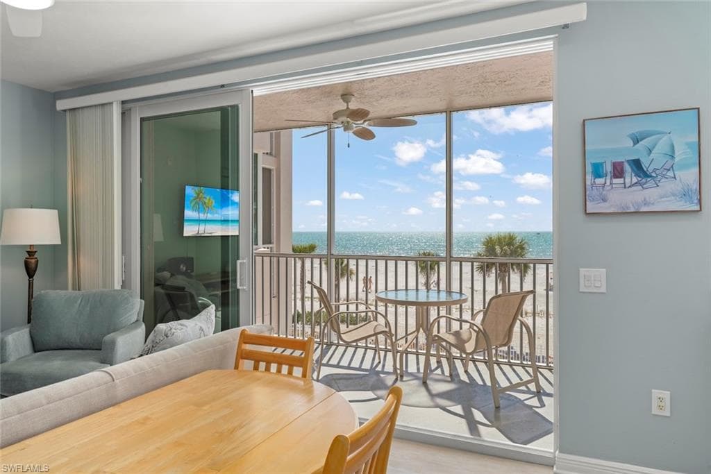 5480 Estero BLVD 103-21