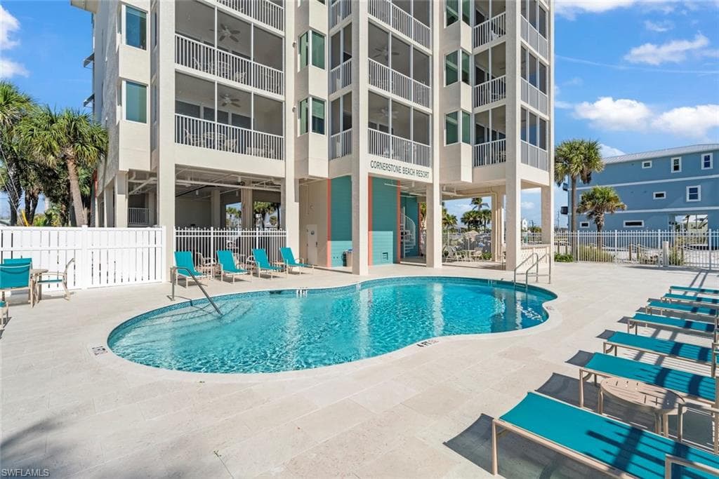 5480 Estero BLVD 103-6