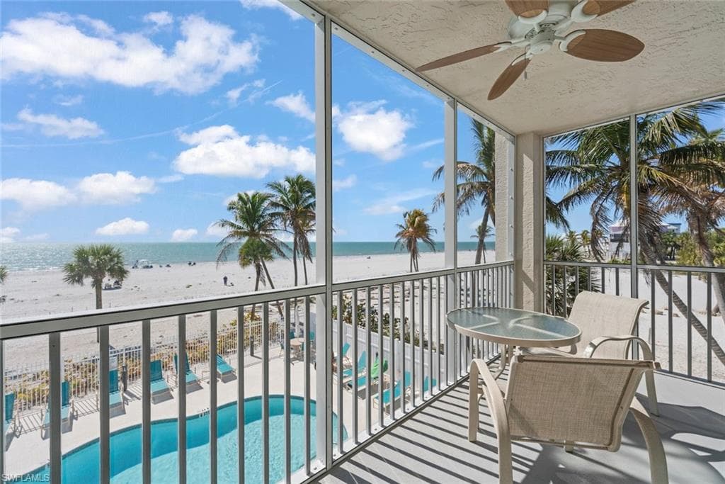 5480 Estero BLVD 103-8