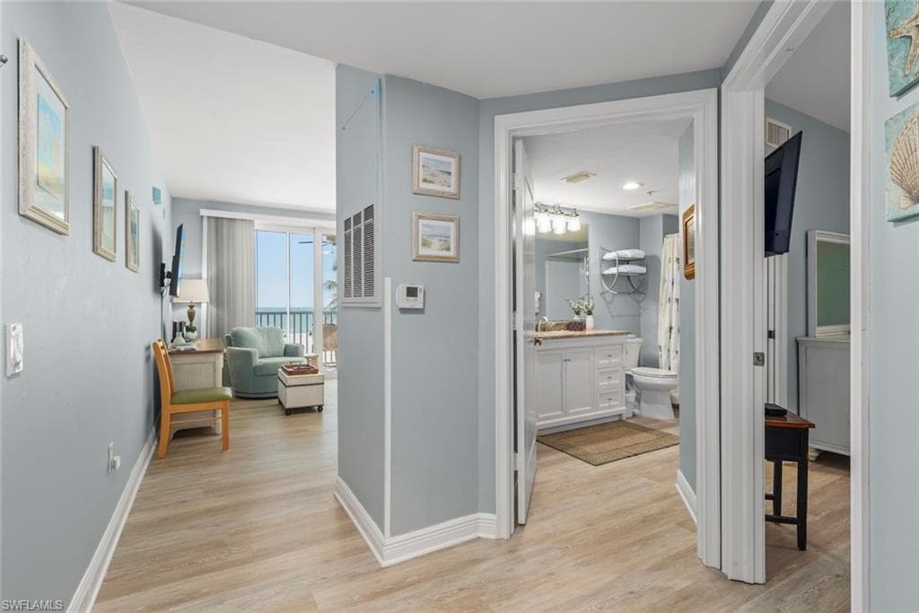 5480 Estero BLVD 103-29