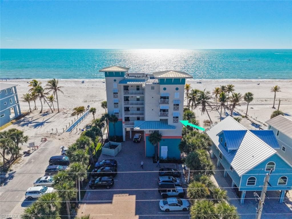 5480 Estero BLVD 103-48