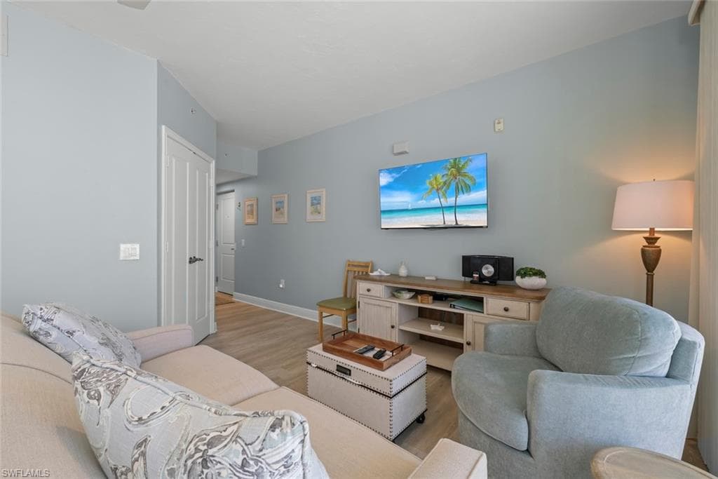 5480 Estero BLVD 103-13
