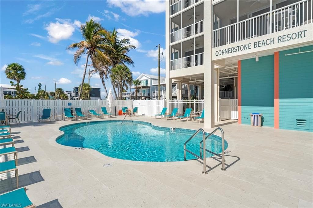 5480 Estero BLVD 103-43