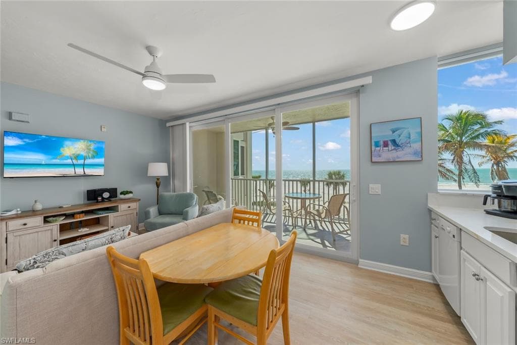 5480 Estero BLVD 103-20