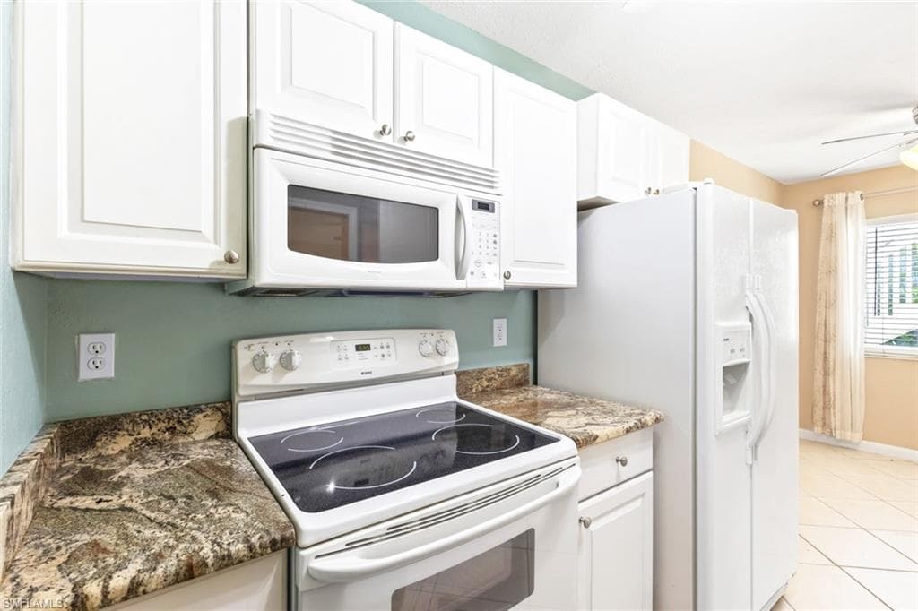 4629 Bayshore DR # J3, NAPLES FL 34112-11