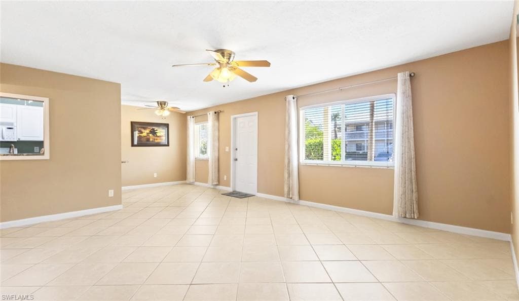 4629 Bayshore DR # J3, NAPLES FL 34112-6