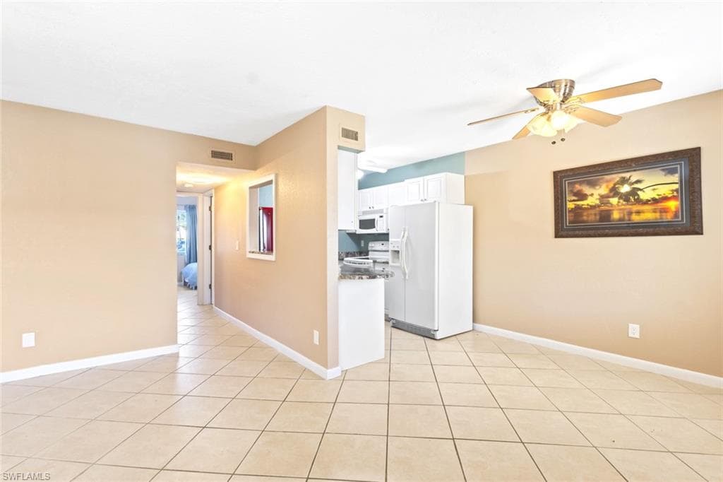 4629 Bayshore DR # J3, NAPLES FL 34112-4