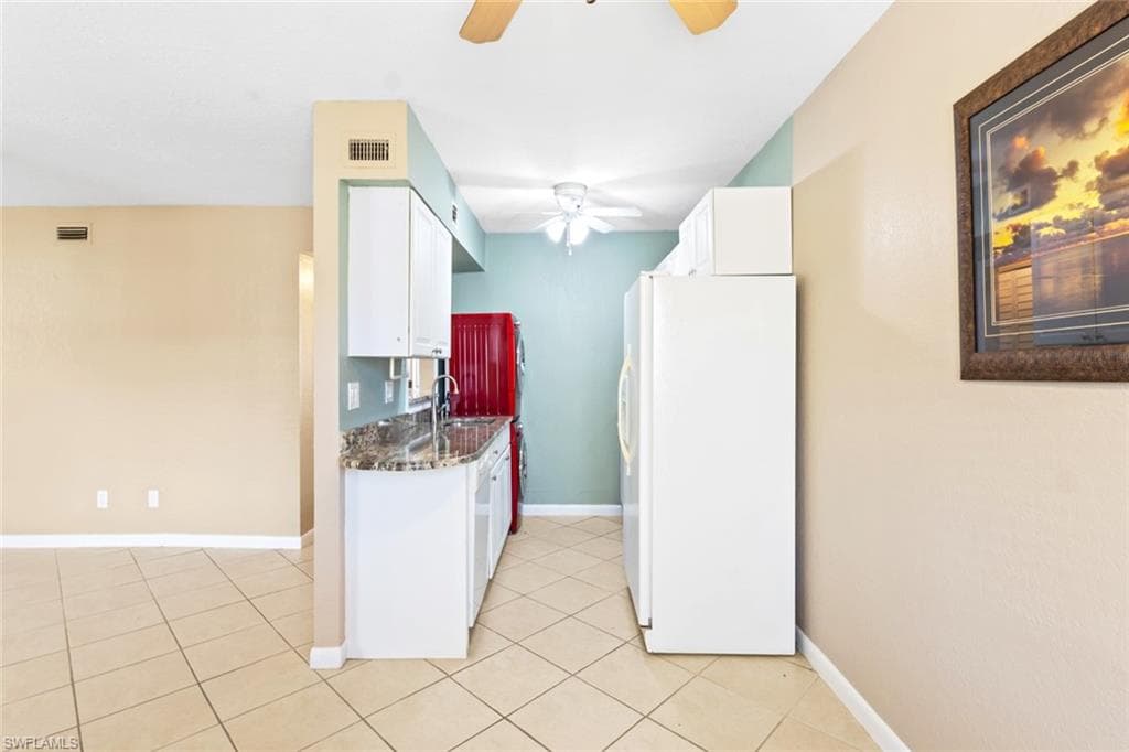 4629 Bayshore DR # J3, NAPLES FL 34112-8