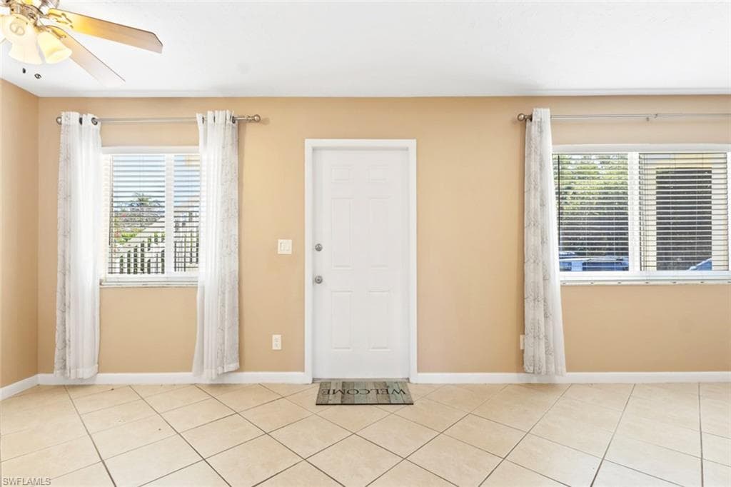 4629 Bayshore DR # J3, NAPLES FL 34112-3