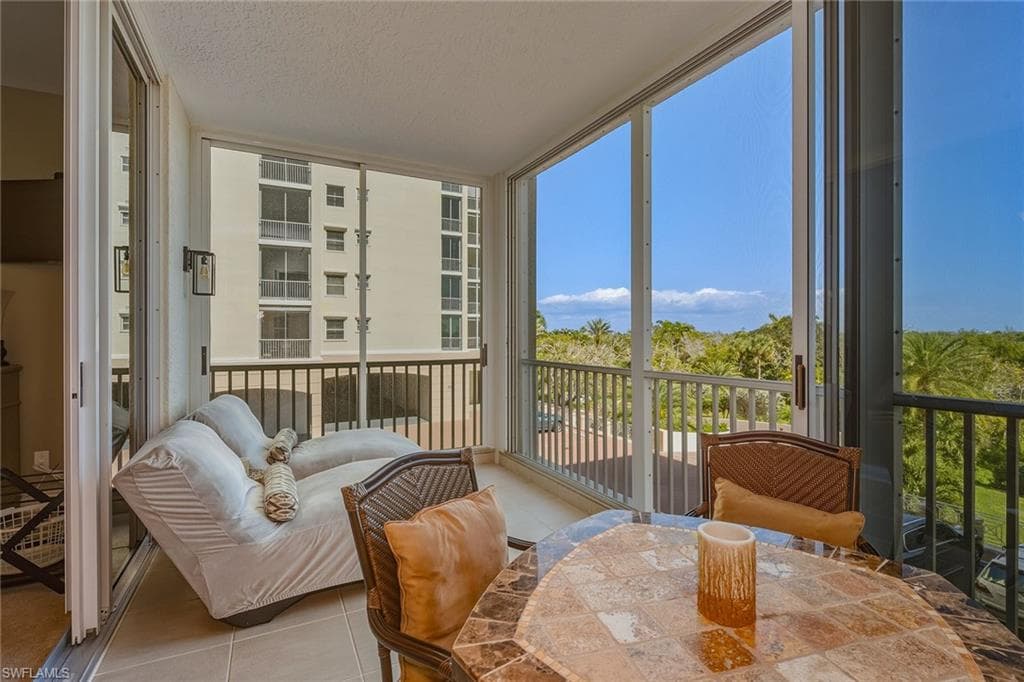 4000 Royal Marco WAY 324-16